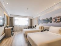 扬州经济开发区亚朵酒店 - 高级双床房