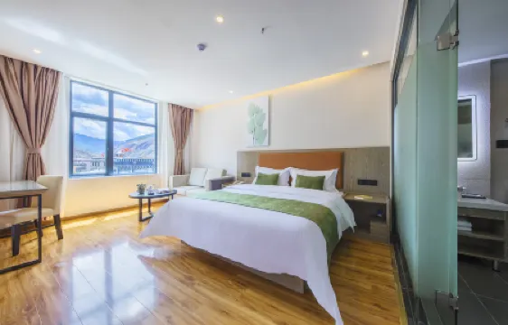 GreenTree Inn Express (Daocheng Yading Scenic Area)