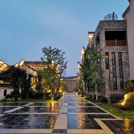 Royal Palace Hotel(Yangtze River Night City Store)
