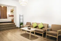 Cicada Hotel ( Xiushan)