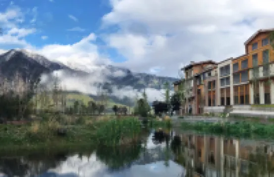 林芝初芽江舍客棧 住宿飯店