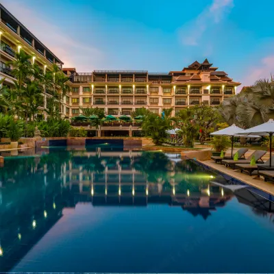 Angkor Miracle Resort & Spa Hotels near សួន បៃតងអង្គរ