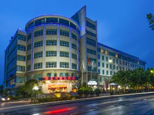 Dahe International Hotel (Zhengzhou Futa Center)