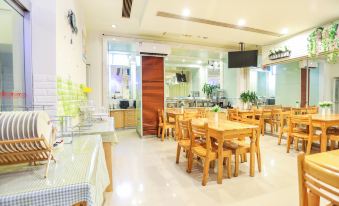Jinjiang Inn Qingdao Development Zone Xiangjiang Road Subway Station Hotel