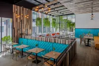 布吉班泰希爾頓逸林酒店及度假村 - 早餐