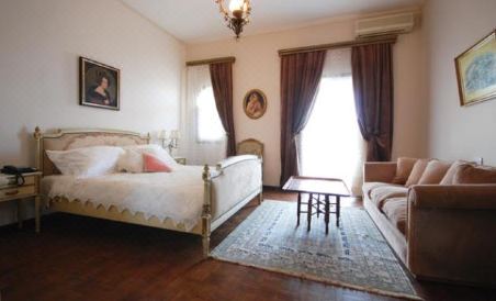 Chateau des Oliviers Boutique Hotel - Housity