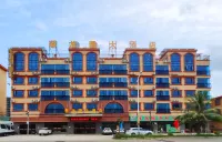 Dongxing Xinlongyuan Hotel Отели рядом с достопримечательностью «Ван Тай Цзинь Бич»