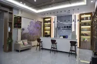 Hefeng Yizhan Hotel - Mountain view