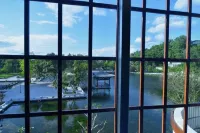 Feilong Holiday Hotel