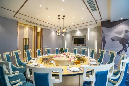 Jinhuafu Hotel Отели рядом с достопримечательностью «Chuannan Normal College for Childhood Education»