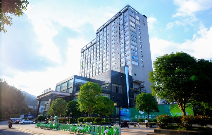 Ling Long Wang International Hotel