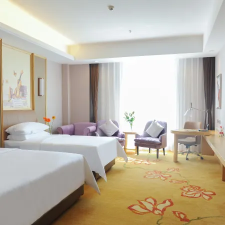 Vienna International Hotel (Chifeng Railway Station) Hotele w: Chifeng