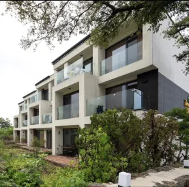 陽台山丘度假村