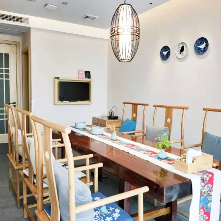 YUN MAN Suites Hotel