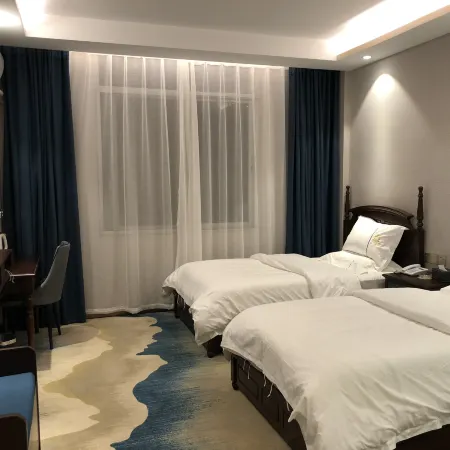Tonghai Yunshang Impression Theme Hotel