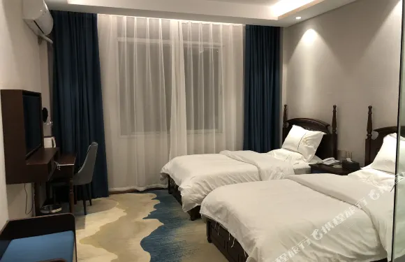 通海雲上印象主題酒店