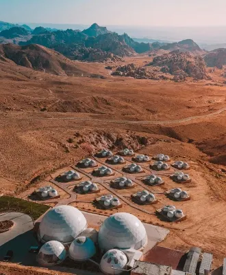 Wadi Rum Bubble Luxotel Hotel di 