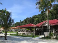 Saracen Bay Resort - Mountain view