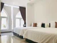 Phuong Dong Hotel and Apartment - parcheggio