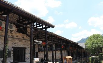 Yueyang Qianyitang Homestay