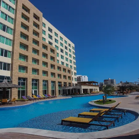Gran Mareiro Hotel Отели рядом с достопримечательностью «Коко»