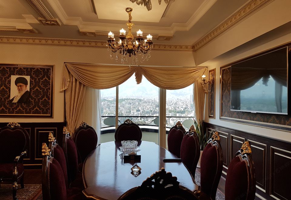 Persian Plaza Hotel