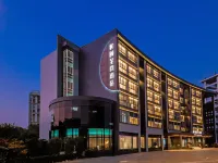 Yitel Hotel (Shanghai Zhangjiang Science HallJinke Road) Hotels near Pudong