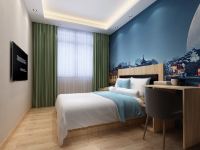 上海万信慧选酒店国际旅游度假区店 - 高级大床房