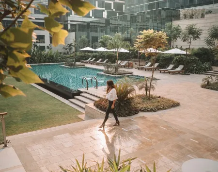 ANDAZ DELHI, BY HYATT Отели рядом со станцией Delhi Cantt