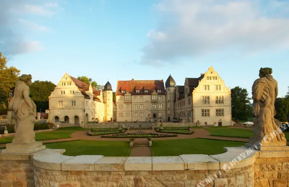 明希豪森城堡酒店