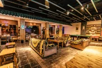 Qufu International Youth Hostel - Quầy bar