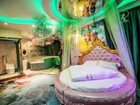 成都梦幻城堡主题酒店 - 舒适一室圆床房