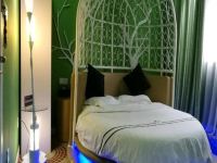 泸州浪漫满屋主题酒店 - 一室圆床房