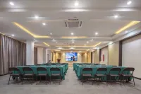 Century Star Chain City Yijia Hotel