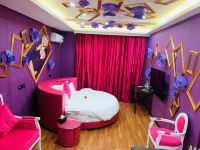 西宁M酒店 - 紫色米兰