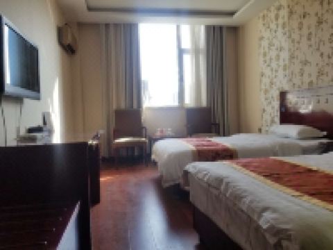 临夏利雅得宾馆 - 标准双人间