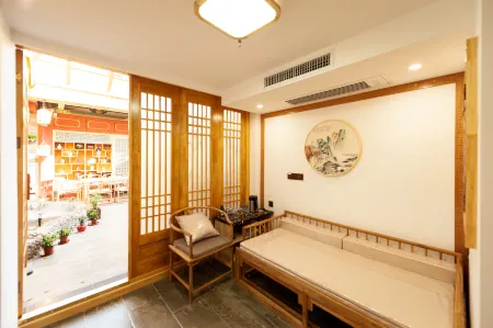 Renyi Inn