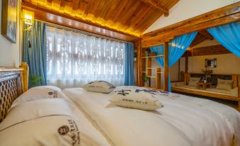Lijiang Feiming Holiday Courtyard Inn (Qingxi Street)