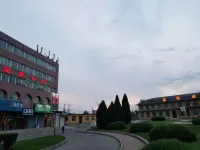 Zhuanghe Longxiang Hotel - موقف سيارات