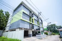 ชายน์ เพลส