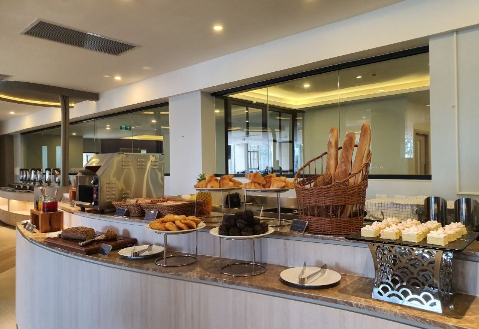 시베드 그랜드 호텔 수영장 전경