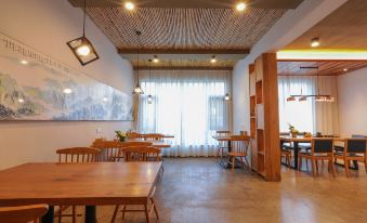 Yujian Weichi Hostel (Huangshan Scenic Area)