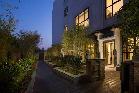 Pursue culture hotel Отели в г. Ханьшоу