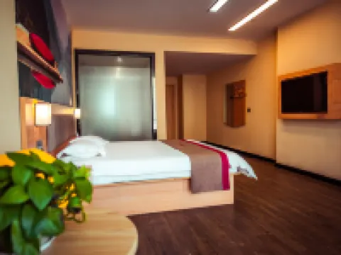 Huashu Ximan Hotel  (Wucheng Debai Plaza) Hotels in Wucheng