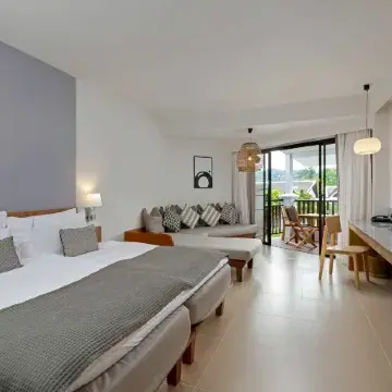 Sunwing Kamala Beach Отели рядом с достопримечательностью «Памятник Цунами»