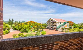 Maya House Hostel