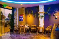 Huaijia Art Hotel