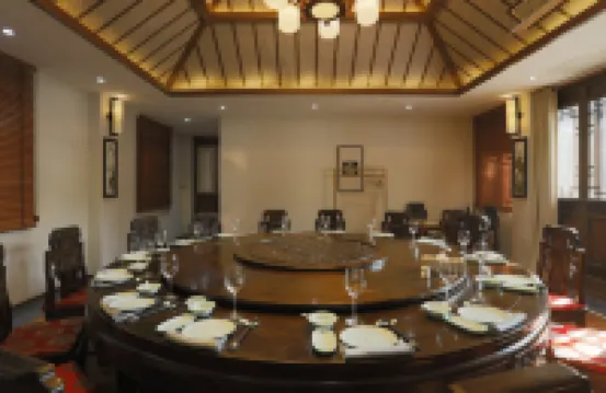 Nanjing Yunshuijian Parent-child Resort Hotel