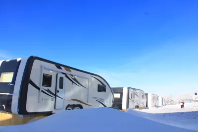 Longyungong Xingkong RV (Wanlong Ski Resort)