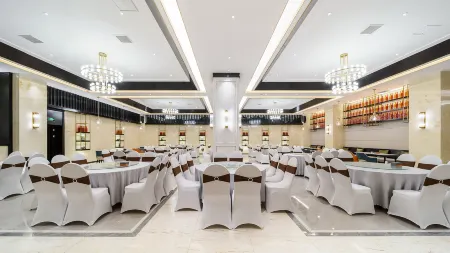 Vicwell Xiangjiang Hotel Suining Wetland Park Отели рядом с достопримечательностью «Sichuan Suining Normal School»